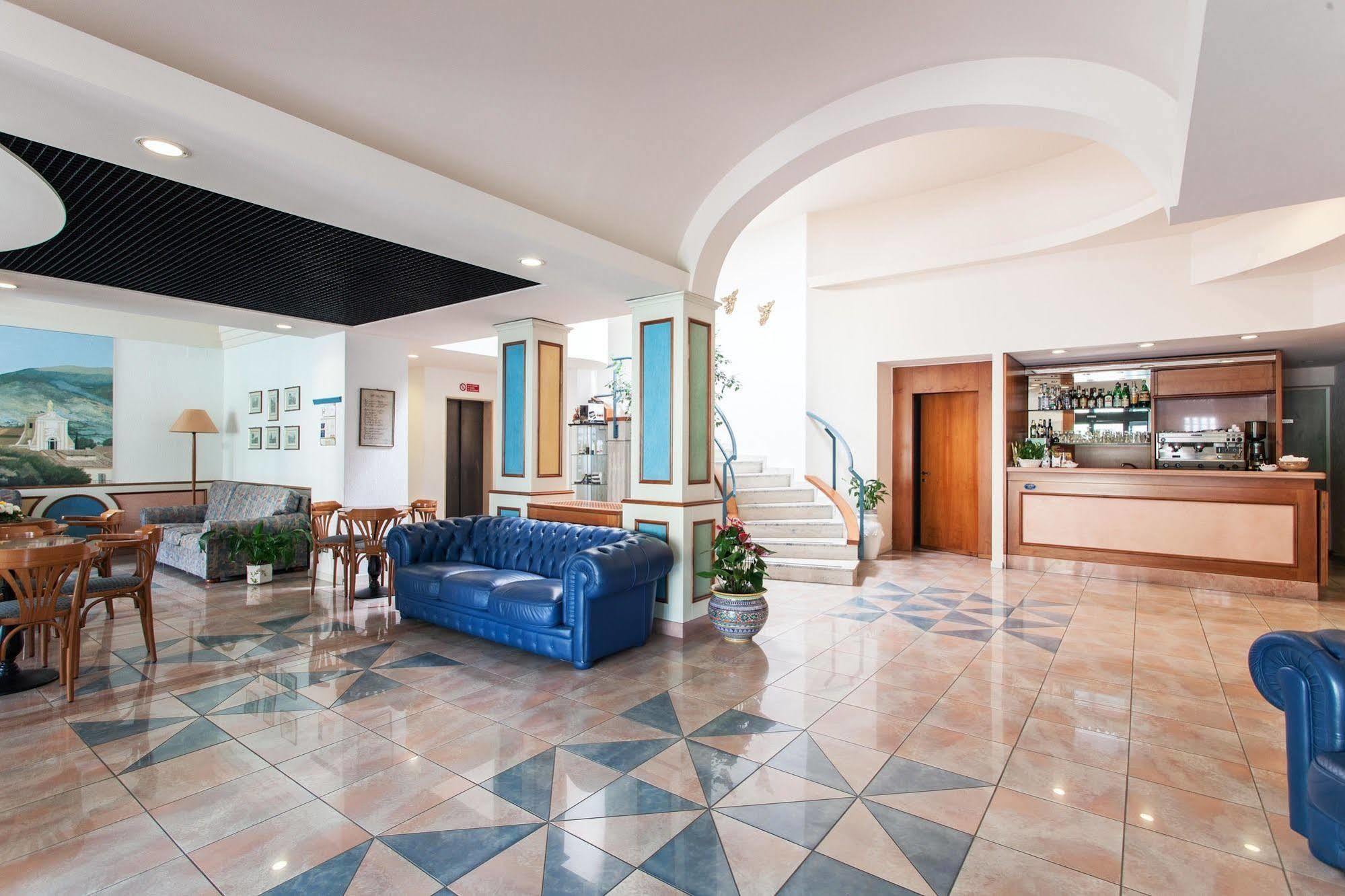 Hotel Los Angeles Ассизи Экстерьер фото
