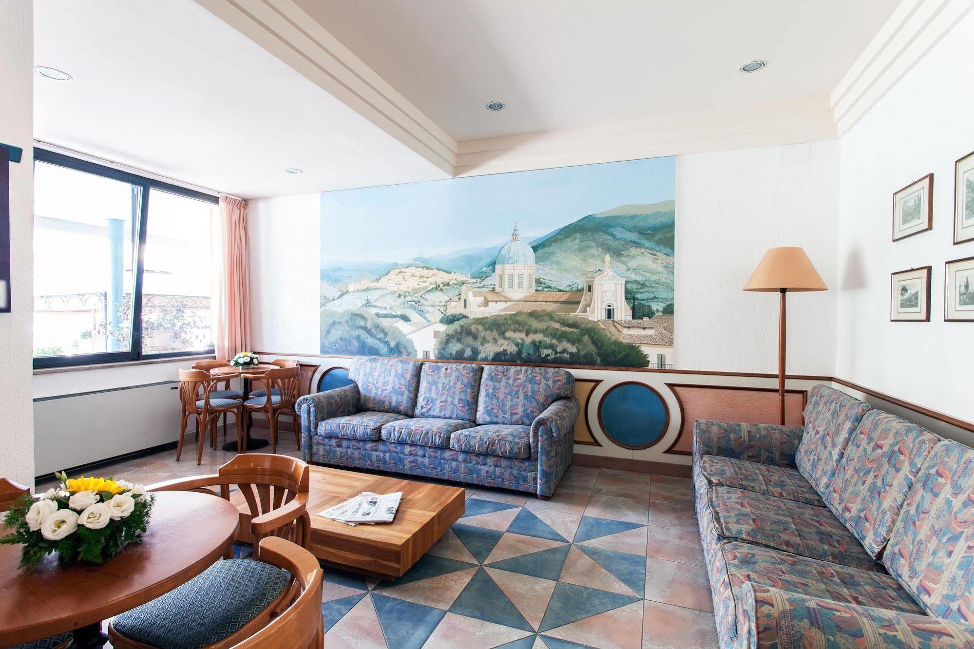 Hotel Los Angeles Ассизи Экстерьер фото